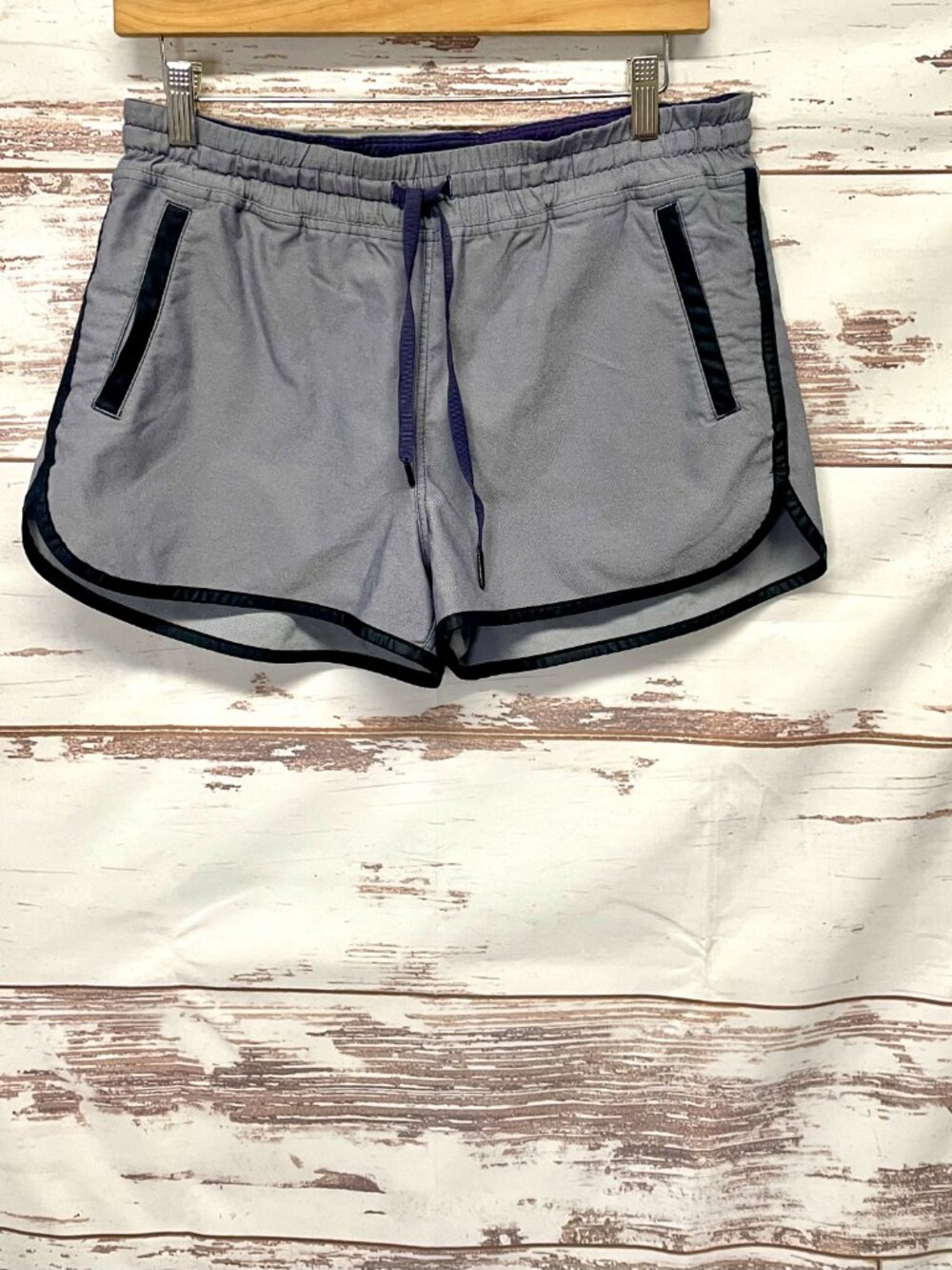 lululemon athletica varsity pull on shorts